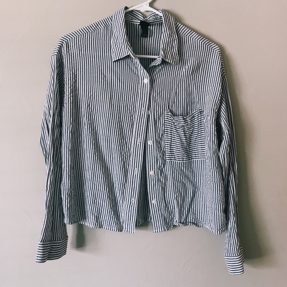 long sleeve semi crop button up